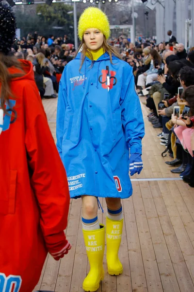 Look 66